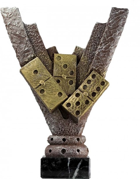 trofeo resina domino 25 cm.