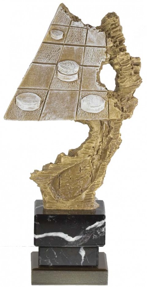 trofeo resina damas 22 cm.