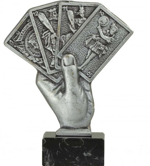 trofeo resina cartas 14 cm.
