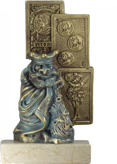 trofeo resina cartas 25 cm.