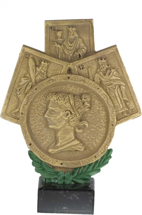 trofeo resina cartas 22 cm.