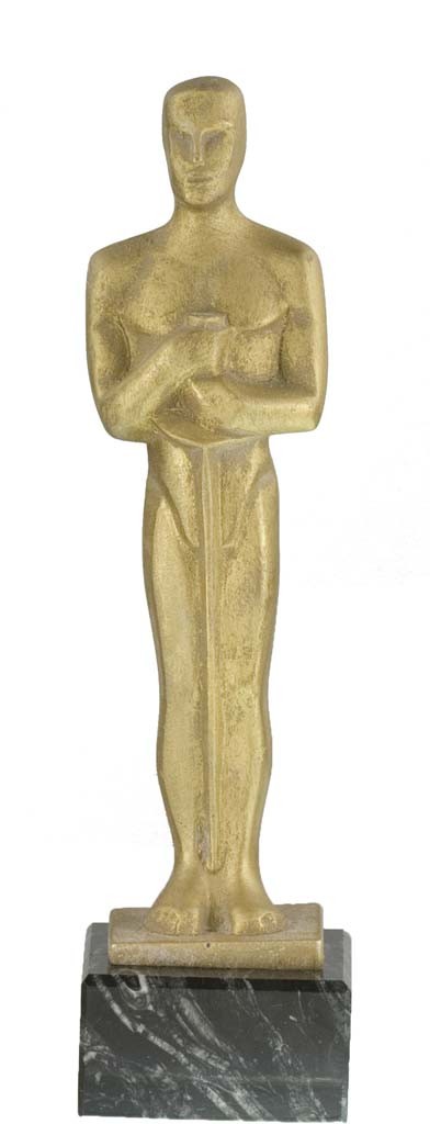 trofeo resina cine 21 cm.