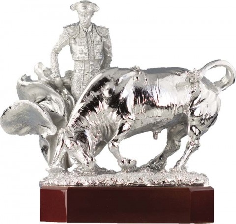 trofeo resina tauromaquia 25 cm.