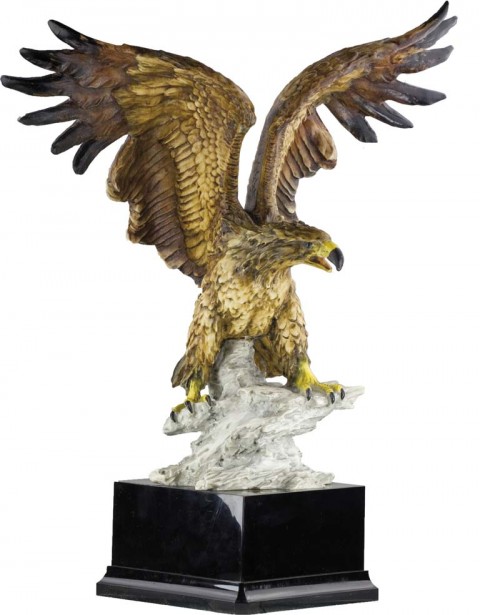 trofeo resina aguila 47 cm.