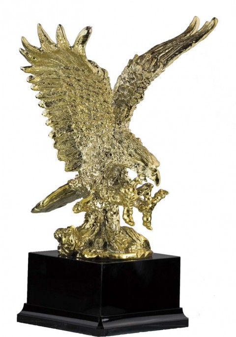 trofeo resina aguila 38 cm.