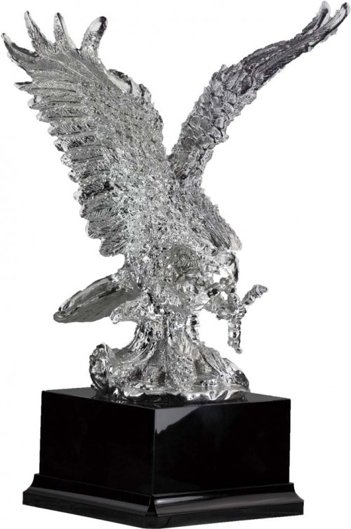 TROFEO RESINA AGUILA 38 cm.