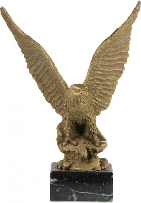 trofeo resina aguila 26 cm.