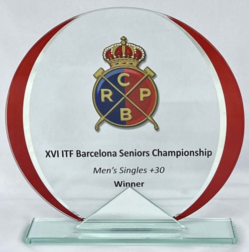 TROFEO CRISTAL ROJO GRABABLE EN COLOR CON ADORNO ESPEJO 15,5 CM