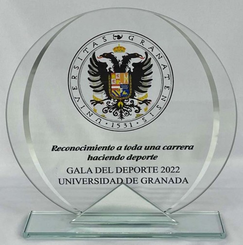 TROFEO CRISTAL GRABABLE EN COLOR CON ADORNO ESPEJO 15,5 CM