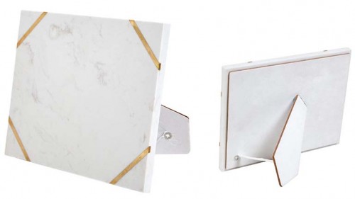 (111)BASE MARMOL BLANCO ADORNOS LATON PLACA  24 X 19 