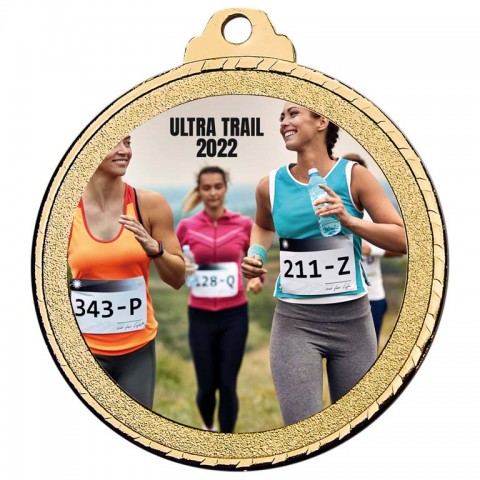 (20)medalla hierro uvi oro  7 cm oro