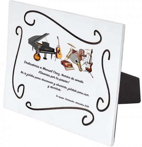 (122)  placa homenaje resina 