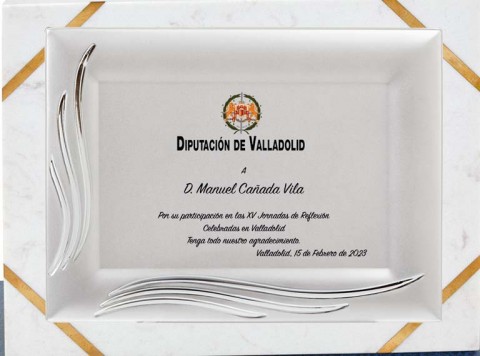 (133) placa de homenaje calidad soporte de marmol 