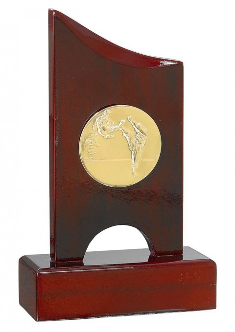 (226)  trofeo madera 