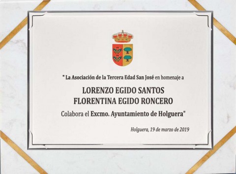 (140) placa de homenaje soporte de marmol 