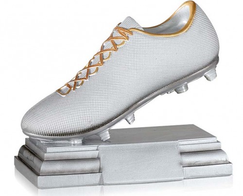 (186)  RESINA   BOTA FUTBOL PLATA 
