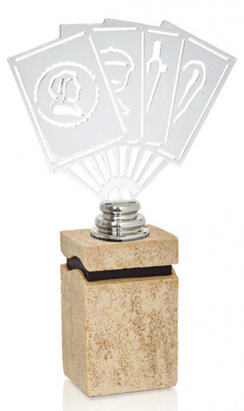 (232)  TROFEO METAL CARTAS ESPAOLA