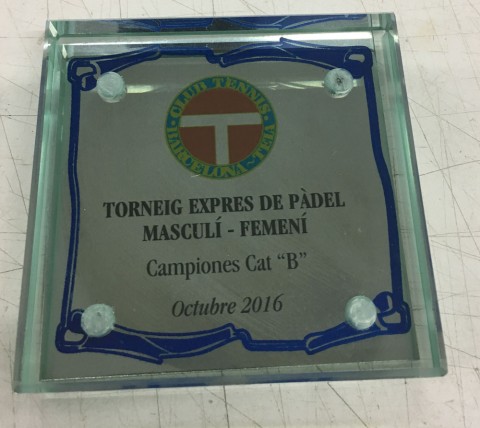 trofeo cristal con plancha acero imantado 