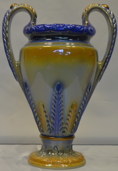 COPA  CERAMICA DECORADO EN ORO AZUL-AMARILLA 46 CM
